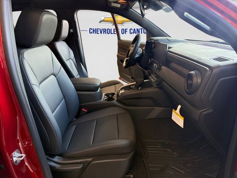 New 2026 Chevrolet Colorado Trail Boss w/ Midnight Edition AWD/4WD image 13