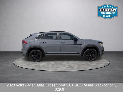 Used 2023 Volkswagen Atlas Cross Sport SEL R-Line AWD/4WD image 2
