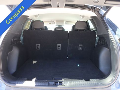 Used 2025 Ford Escape Platinum AWD/4WD image 14