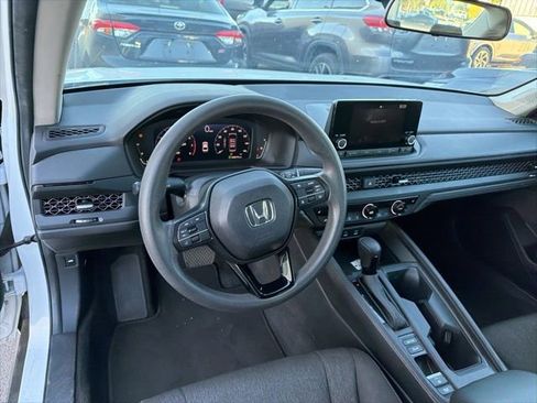 Used 2023 Honda Accord EX image 25
