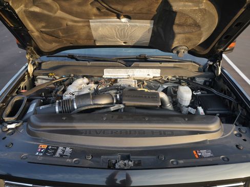 Used 2019 Chevrolet Silverado 2500 LT image 29