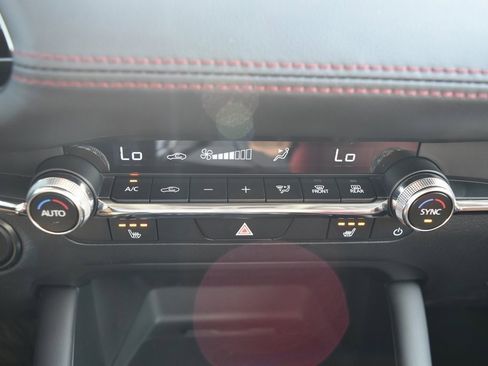 Used 2024 MAZDA MAZDA3 s image 25