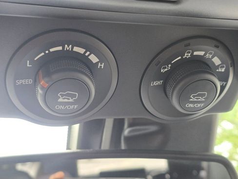 Used 2024 Toyota 4Runner TRD Off-Road Premium w/ Moonroof Package AWD/4WD image 29