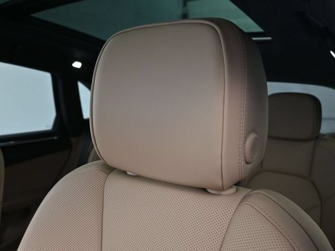 Certified 2026 Porsche Macan AWD/4WD image 20