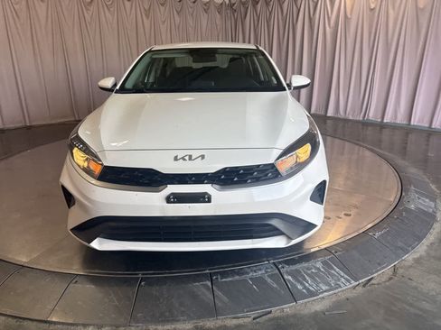Used 2024 Kia Forte LXS image 2