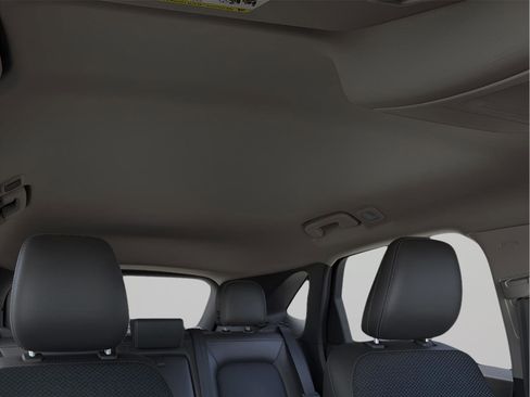 New 2025 Ford Escape SE w/ Class II Trailer Tow Package image 17