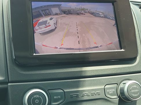 Used 2025 RAM ProMaster 2500 w/ U-Haul Equipment Group FWD image 24