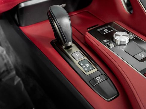 Used 2024 Lexus LC 500 Convertible image 38