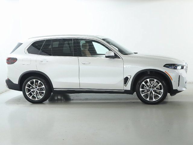 Used 2025 BMW X5 xDrive40i AWD/4WD image 12