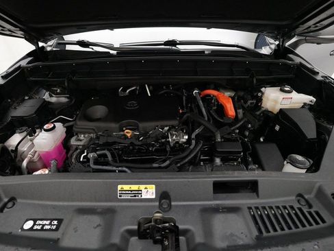 Used 2023 Toyota Highlander Limited image 3