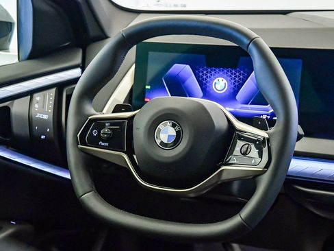 Used 2025 BMW X3 xDrive30i image 12