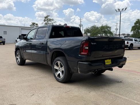 New 2026 RAM 1500 Express image 5