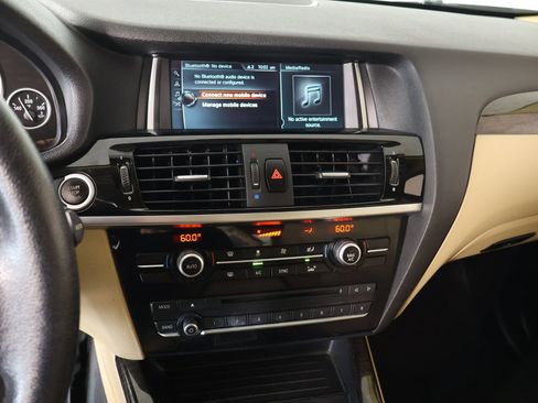 Used 2017 BMW X3 sDrive28i RWD image 5