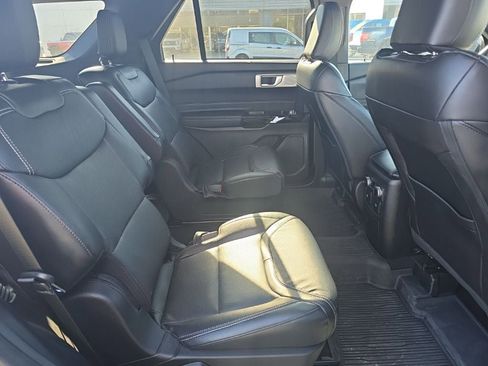 Used 2023 Ford Explorer ST w/ Equipment Group 401A image 7