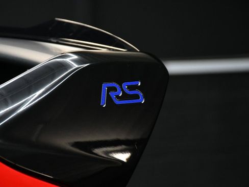 Used 2018 Ford Focus RS AWD/4WD image 8