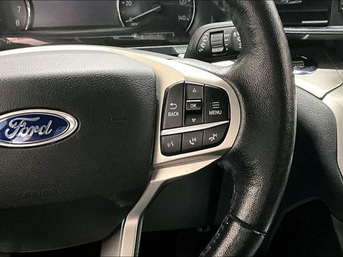 Used 2021 Ford Explorer XLT w/ Equipment Group 202A image 18