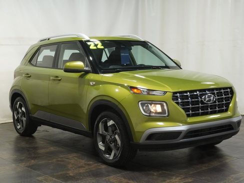 Certified 2022 Hyundai Venue SEL w/ Cargo Package image 1
