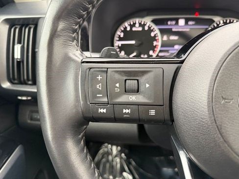 Used 2024 Nissan Pathfinder SL w/ SL Premium Package FWD image 22