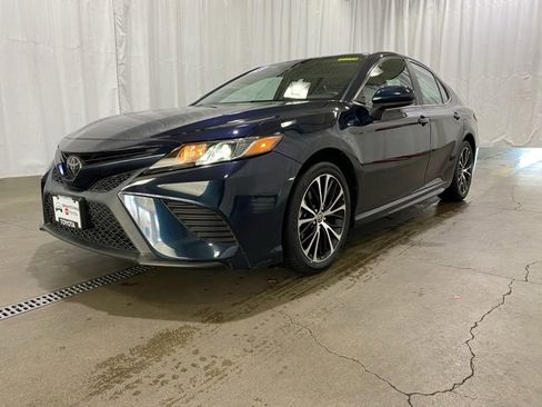 Used 2020 Toyota Camry SE image 24