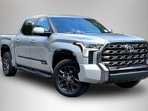 Used 2024 Toyota Tundra Platinum AWD/4WD image 2