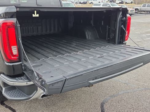 Used 2019 GMC Sierra 1500 SLT w/ SLT Premium Plus Package image 9