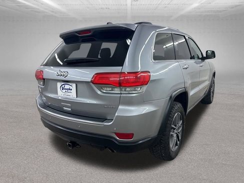 Used 2018 Jeep Grand Cherokee Limited w/ Luxury Group II AWD/4WD image 13