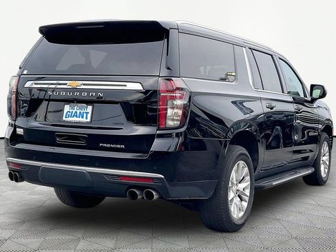 Used 2022 Chevrolet Suburban Premier AWD/4WD image 6