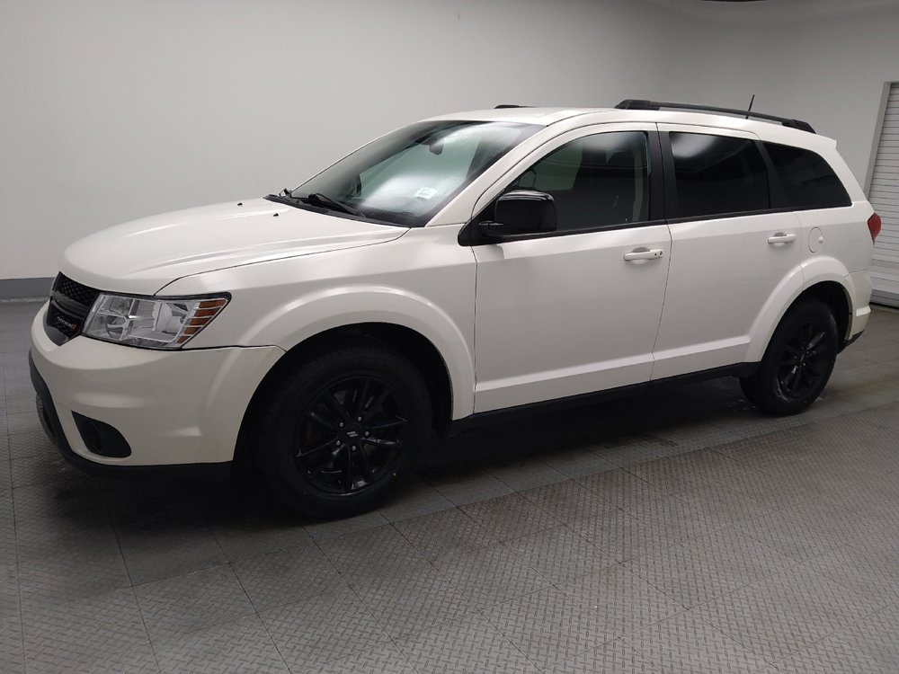 Used 2019 Dodge Journey SE w/ Blacktop Package FWD image 2