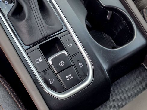 Used 2020 Hyundai Santa Fe SEL AWD/4WD image 17