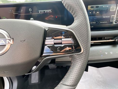 New 2024 Nissan Ariya AWD image 12