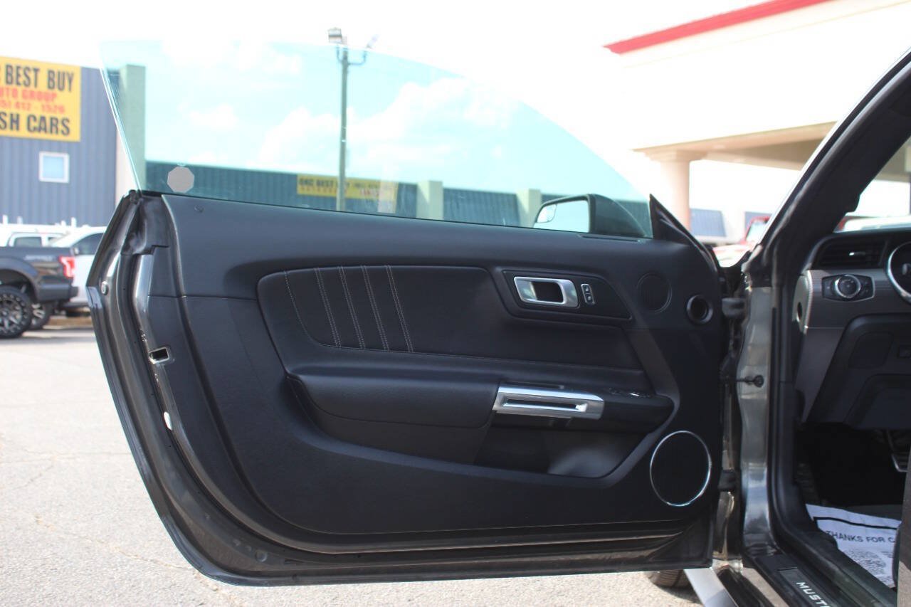 Used 2019 Ford Mustang GT Premium w/ GT Performance Package RWD image 16