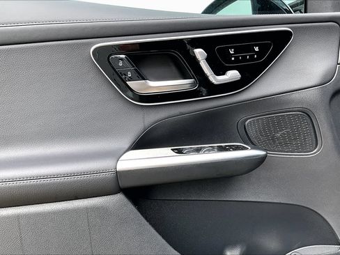 Certified 2026 Mercedes-Benz GLC 300 image 15