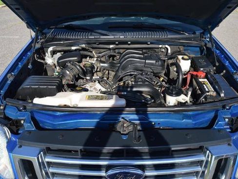 Used 2010 Ford Explorer Sport Trac XLT AWD/4WD image 33