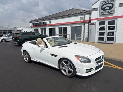 Used 2015 Mercedes-Benz SLK 250 image 15