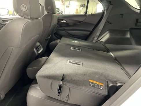 Used 2024 Chevrolet Equinox LT AWD/4WD image 24