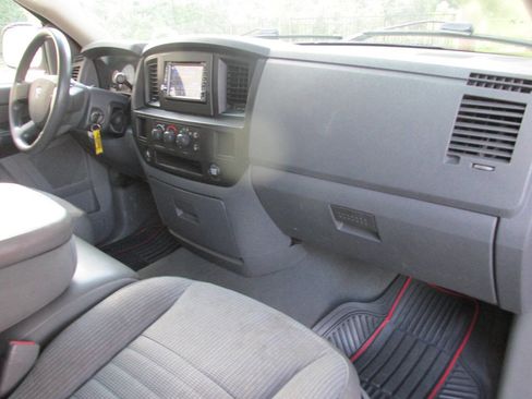 Used 2008 Dodge Ram 1500 Truck ST image 19