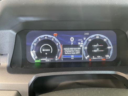 Used 2025 Toyota 4Runner TRD Off-Road AWD/4WD image 10