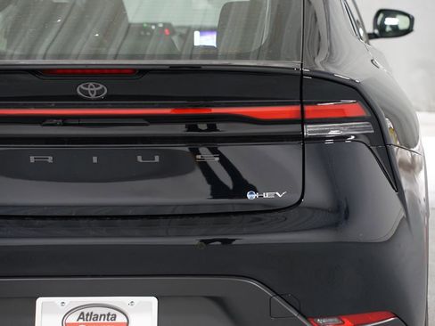 New 2026 Toyota Prius LE image 10