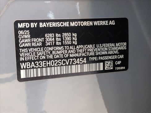Used 2025 BMW 740i xDrive AWD/4WD image 27