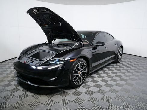 Certified 2023 Porsche Taycan image 30