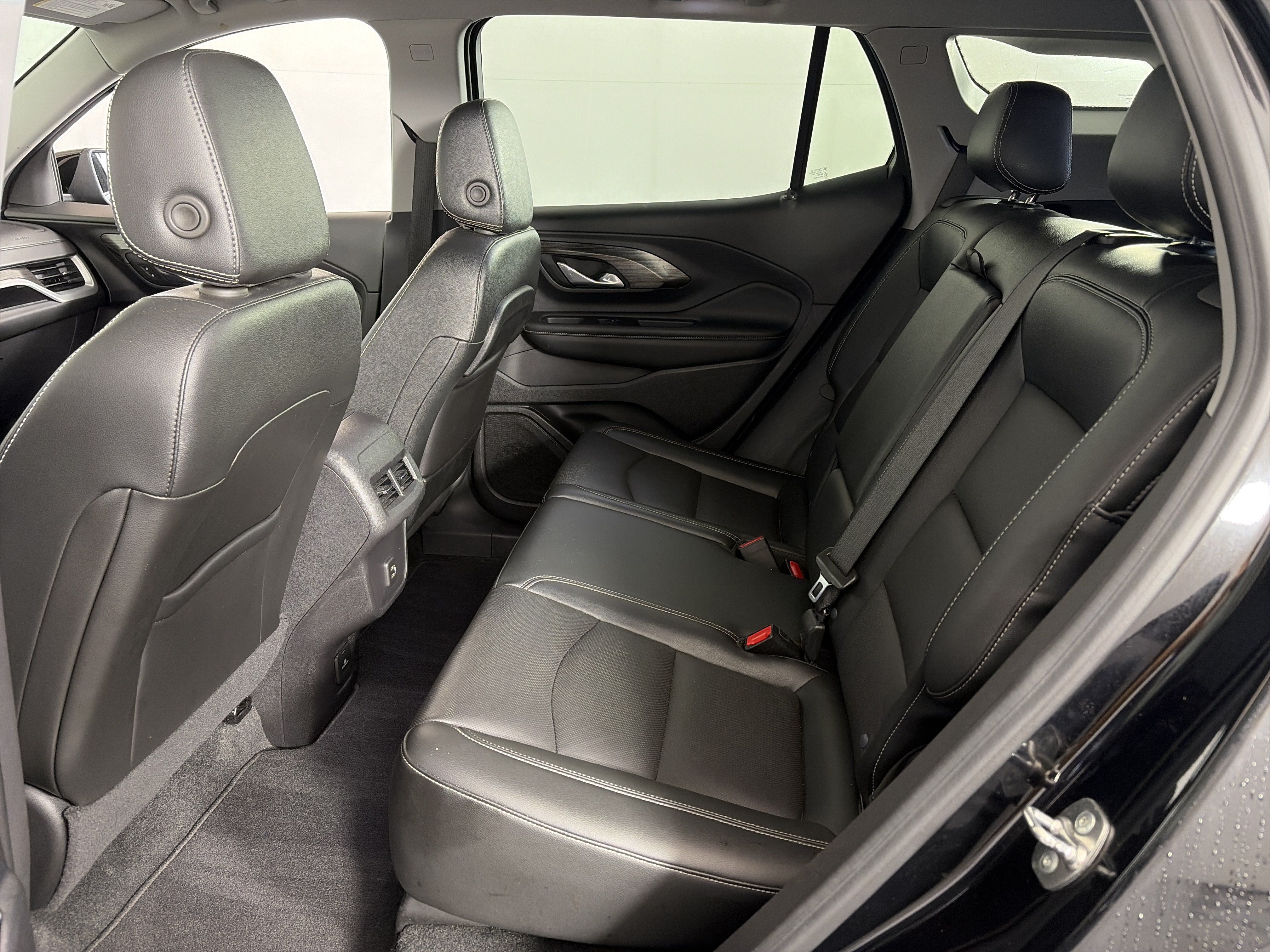 Certified 2024 GMC Terrain SLT AWD/4WD image 8