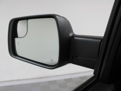 New 2026 RAM 1500 Laramie AWD/4WD image 17