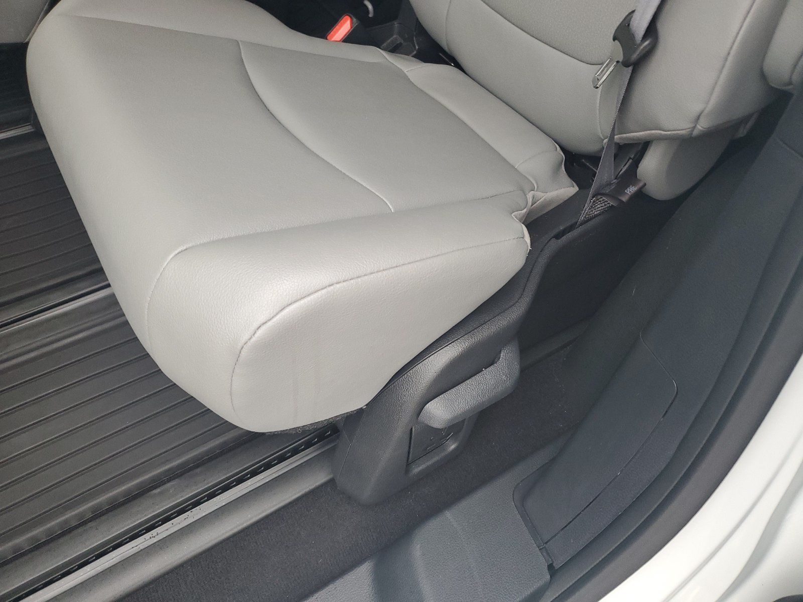 Certified 2025 Toyota Sienna XLE w/ XLE Plus Package AWD/4WD image 15