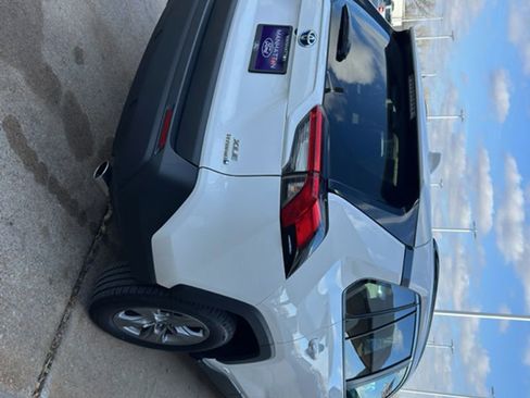 Used 2024 Toyota RAV4 XLE image 5