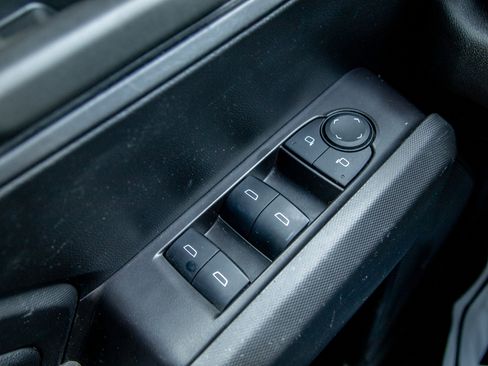 Used 2024 Chevrolet Colorado W/T image 12