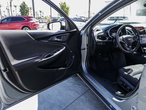 Used 2024 Chevrolet Malibu LT image 13