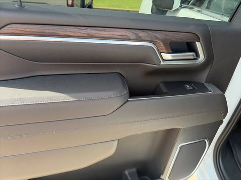 New 2026 GMC Sierra 2500 SLT AWD/4WD image 12