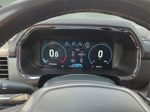 Used 2023 Ford F150 Lariat AWD/4WD image 23