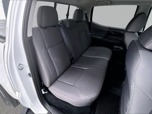 Certified 2023 Toyota Tacoma SR AWD/4WD image 29