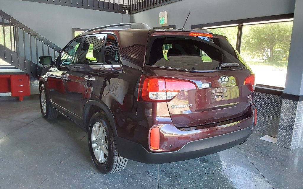 Used 2015 Kia Sorento LX AWD/4WD image 8